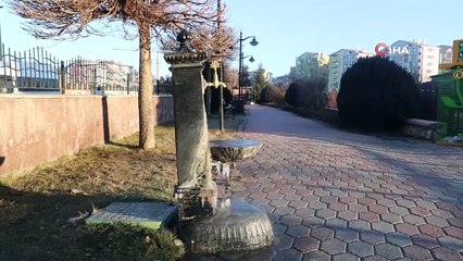 Sivas dondu...Termometreler eksi 11 dereceyi gösterdi