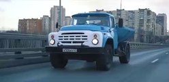 VÍDEO: Cuando a un camión ruso le pones un turbo y muchos caballos pasa esto