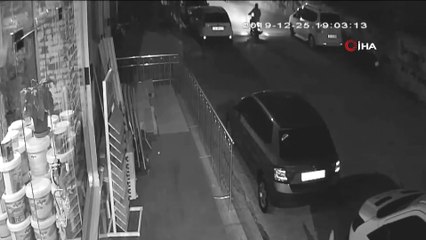 Park halindeki motosiklet saniyeler içinde çalındı