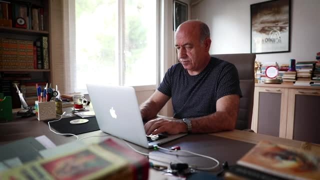 Yönetmen Nazif Tunç: 50 yıl Türk sinemasının tek destekçisi Türk milleti oldu (1)