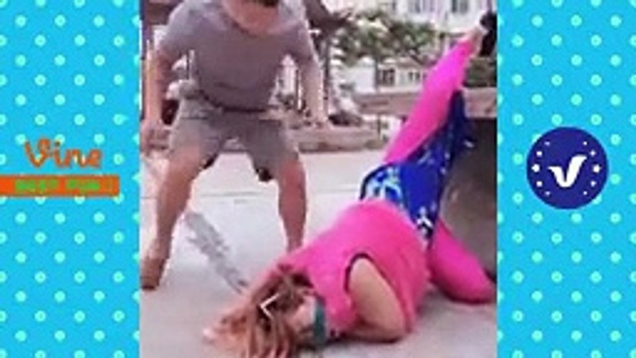 Funny Videos ● Chinese Funny Clips 2017 (Part 2)_144p