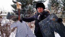 A Calgary, il fait tellement froid que même les vêtements ont gelé. Ils sont parfaits pour jouer à une partie de frisbee.