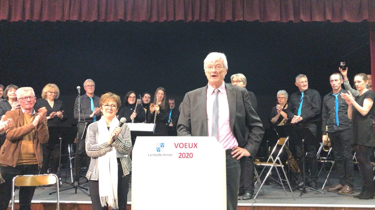 Une standing ovation pour les derniers vœux de Loïc Cauret, maire de Lamballe-Armor