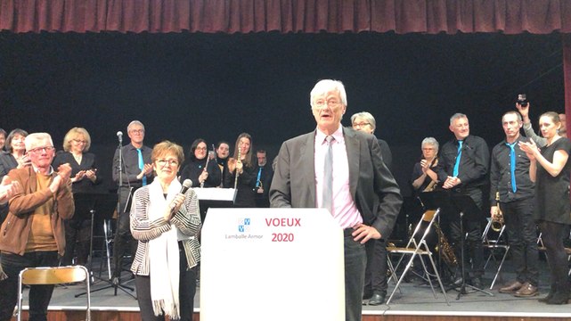 Une standing ovation pour les derniers vœux de Loïc Cauret, maire de Lamballe-Armor