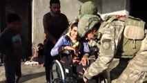 Ankara mehmetçik, barış pınarı bölgesinde ihtiyaç sahiplerine tekerlekli sandalye yardımı yaptı
