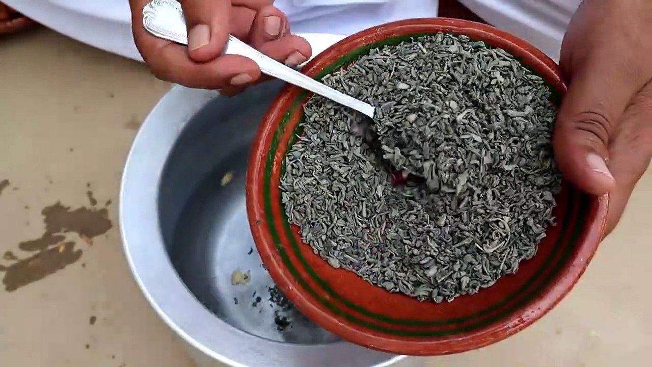 How to make Kashmiri Chai II Sabz chai II Green Tea II Urdu II Hindi