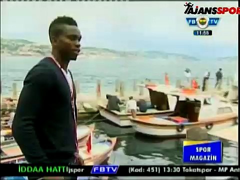 Yobo kameraman Emenike muhabir! Komedi!