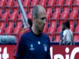 Robben 6 hafta sahalardan uzak kalacak