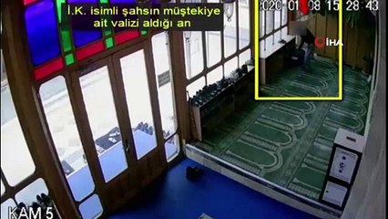 Namaz kılar gibi yaptı valizi çaldı...O anlar kamerada