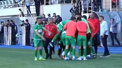 Brezilyalı Kahe futbolu bıraktı