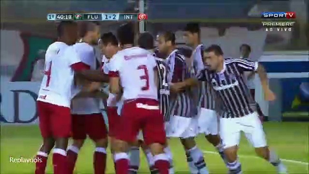 Diego Forlan kornerden attı!