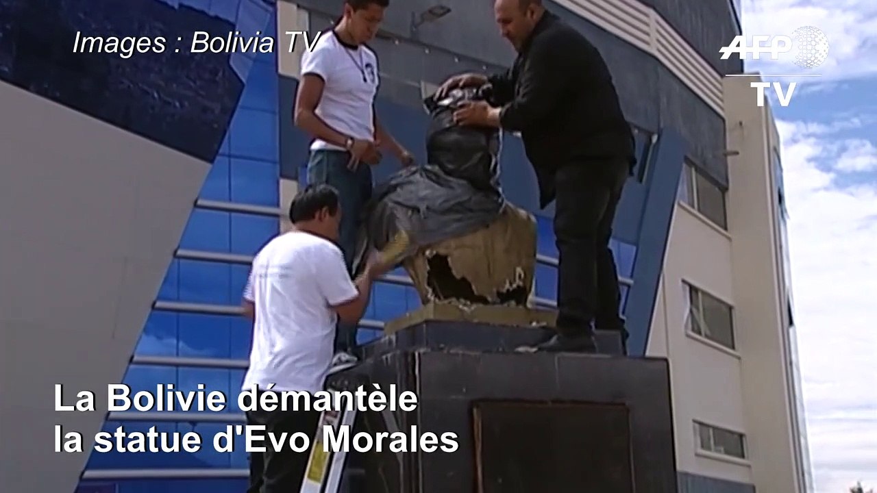 Les autorités boliviennes démantèlent la statue d'Evo Morales