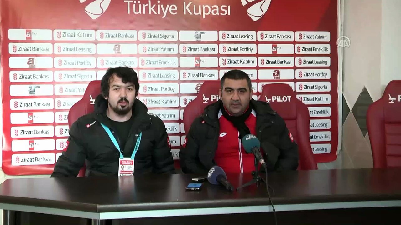 Ümit Özat
