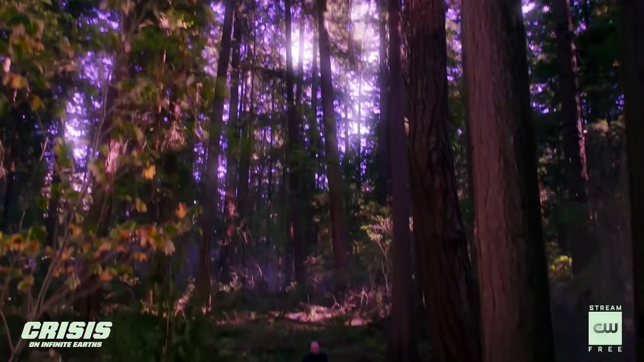 Crisis on Infinite Earths Crossover - Clip - Lex vs. Supergirl