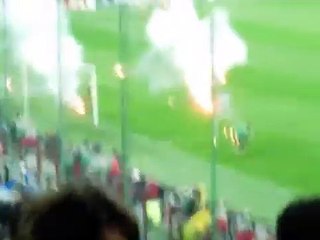Dida is hit by flare - Inter-Milan April 2005 - UCL QF