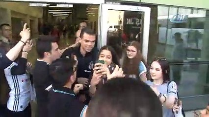 Beşiktaş’a İzmir’de coşkulu karşılama