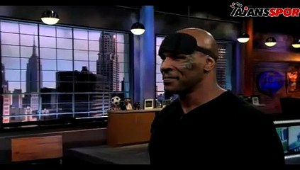 Gözü kapalı bile hedefi bulan Mike Tyson!