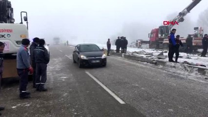 Isparta devrilen otobüsün altında can pazarı-3