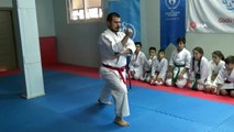 İşitme engelli milli karateci Sabri Kıroğlu, Dünya Şampiyonası’na hazırlanıyor- Sabri Kıroğlu: 'Hedefim Düzce’den olimpiyat şampiyonu çıkarmak'