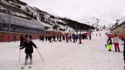 Palandöken kayak tutkunlarına sömestir tatilinin keyfini doyasıya yaşatacak