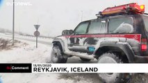 L'Islande paralysée par la neige