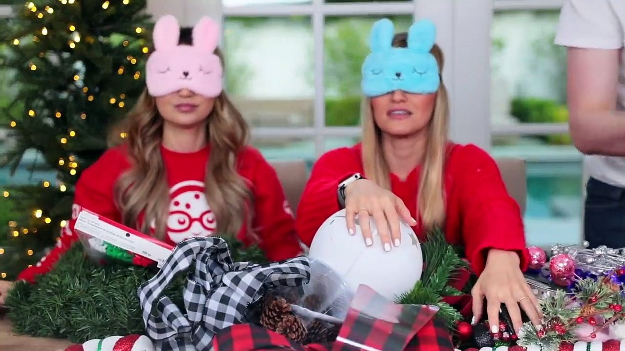 Merry Christmas! Wreath Decorating Challenge with Rosanna!
