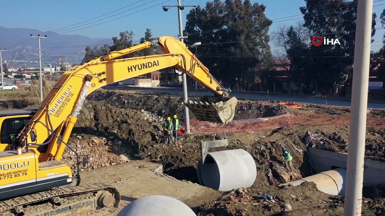 ASTİS su baskınlarından kurtarılıyor