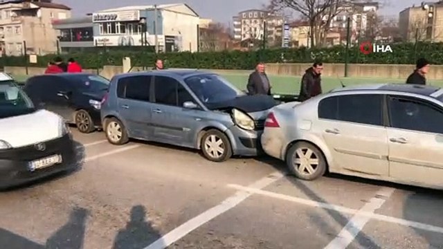 Bursa-Ankara yolunda zincirleme kaza: 7 araç birbirine girdi