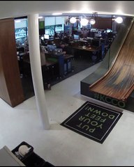 Toboggan dans le bureau