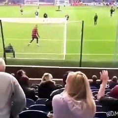 Gelen ortaya kafa vurmuş gibi rahat