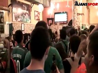 Brezilyalı taraftarlar galibiyeti böyle kutladı!