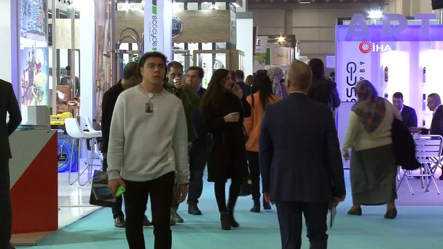 Yüzde 100 elektrikli yerli ve mili yeni nesil hizmet araçları fuarda tanıtıldı