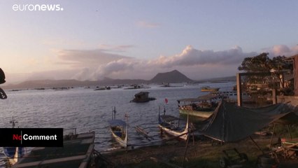 Filipinler'deki Taal Yanardağı, lav ve kül püskürtüyor: 30 bin kişi tahliye edildi