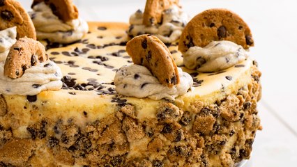 2-In-1 Cookie Dough Cheesecake Is Decadent AF