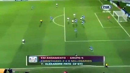 Pato atıyor Corinthians uçuyor!