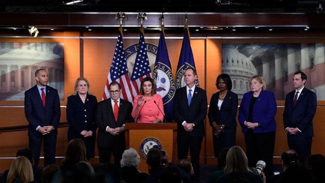 Pelosi announces prosecution team in Trump impeachment trial