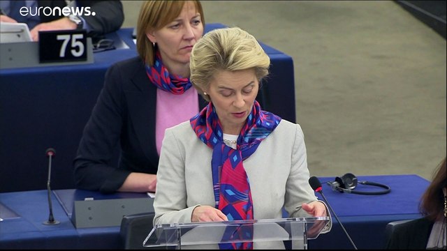 Breves de Bruxelas : Comissão Europeia quer salário mínimo europeu