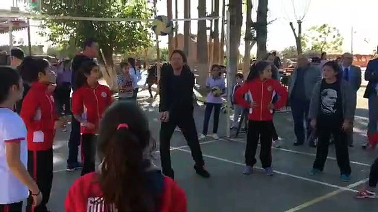 Leonardo voleybol