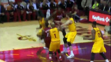 43 sayı, 6 ribaunt, 4 asist, 3 blok, 2 top çalma...