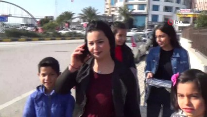 Eşinden Boşandı Tatlı Dağıttı, Davul Zurnayla Oynadı