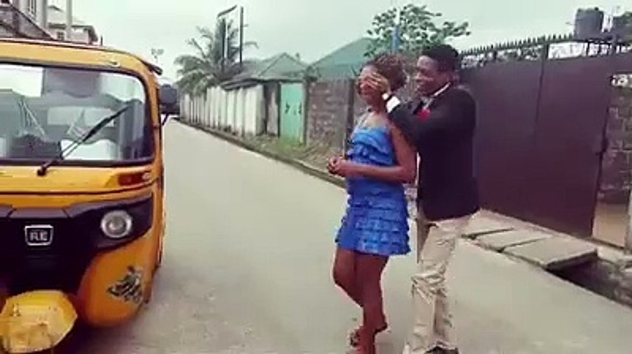 Ça fait rire : elle gifle son homme pour une surprise désagréable