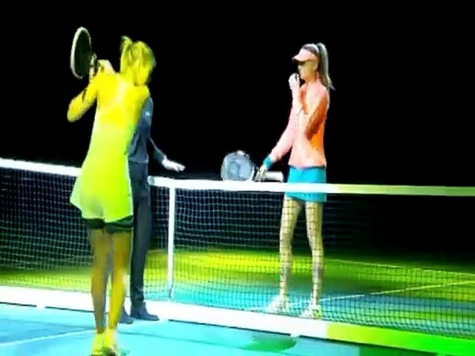 Sharapova rahat turladı!