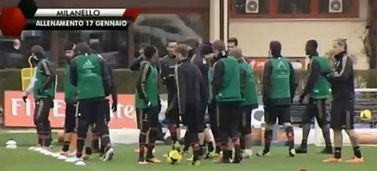 Balotelli Milan idmanına rahat vermiyor..