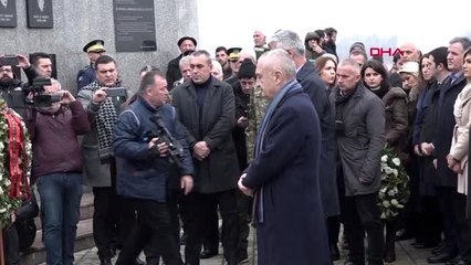 Kosova'da reçak katliamı kurbanları anıldı