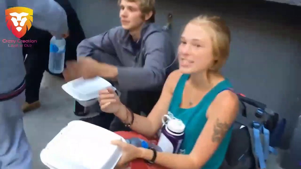 Adorable Kids Helping Homeless People - Cute Kids Videos