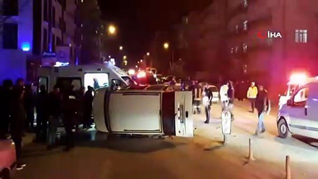 Çorum'da Trafik Kazası; Ticari Araç ve Otomobil Çarpıştı 5 Yaralı