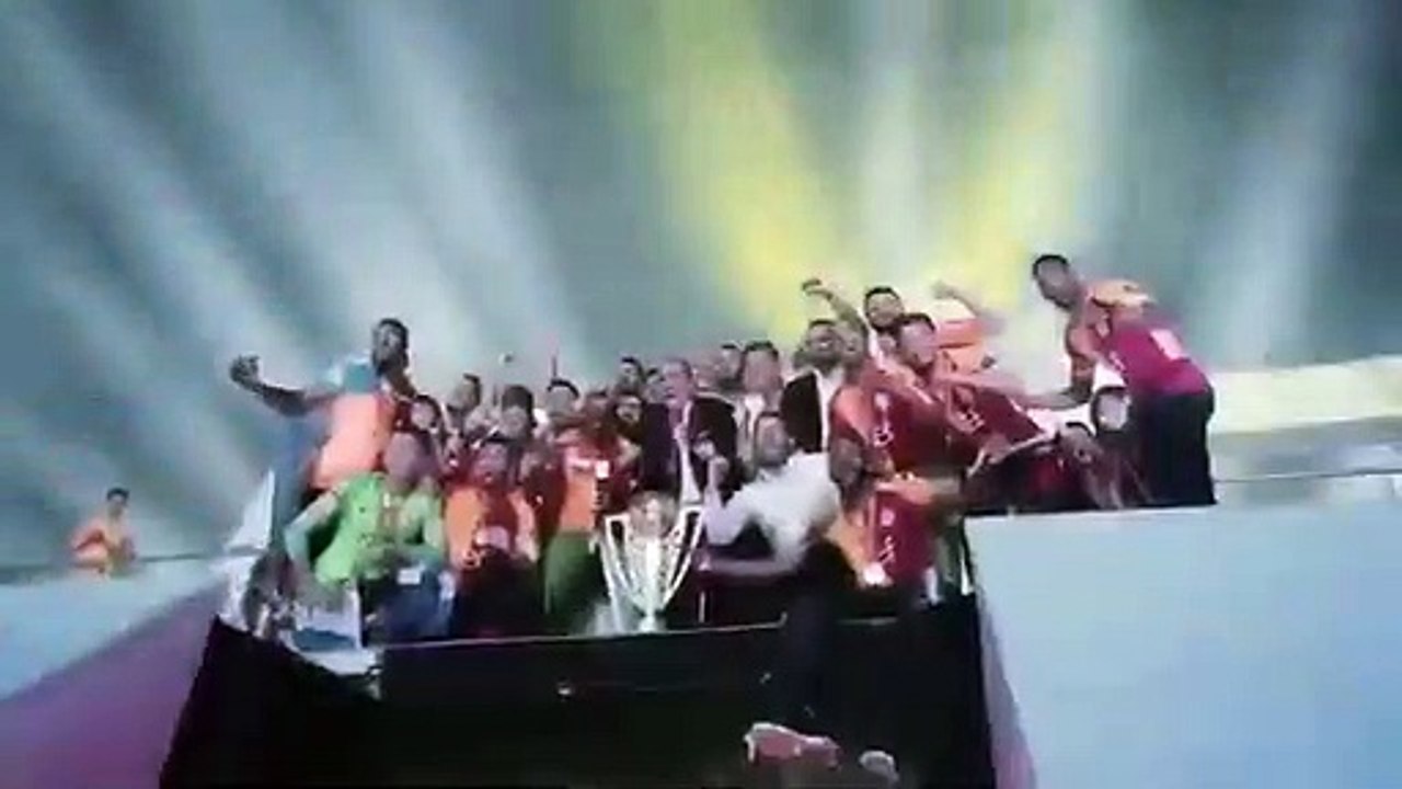 NEVIZADE GECELERI GALATASARAY