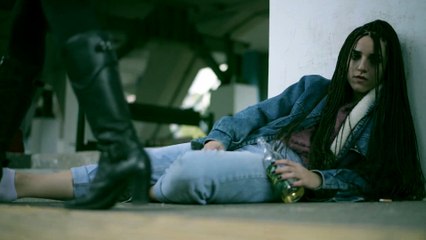 Ντίνα Τσούκαλη - Η Νύχτα Σε Φέρνει (Official Music Video)