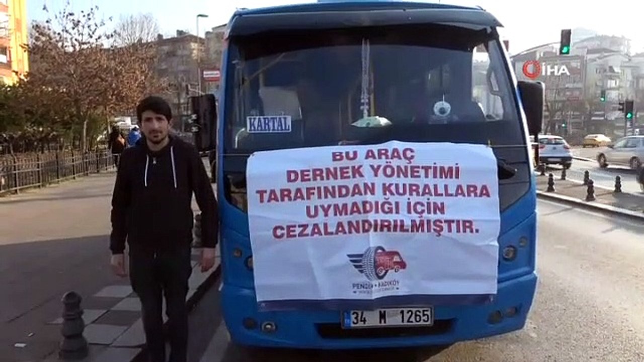 Kurallara uymayan minibüs şoförlerine pankartlı ceza