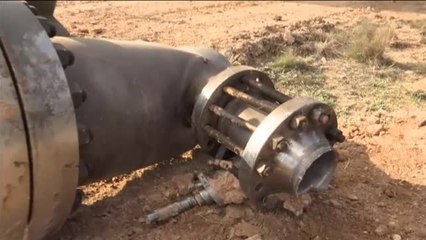 Tuberías de una tonelada volaron a cientos de metros de la petroquímica